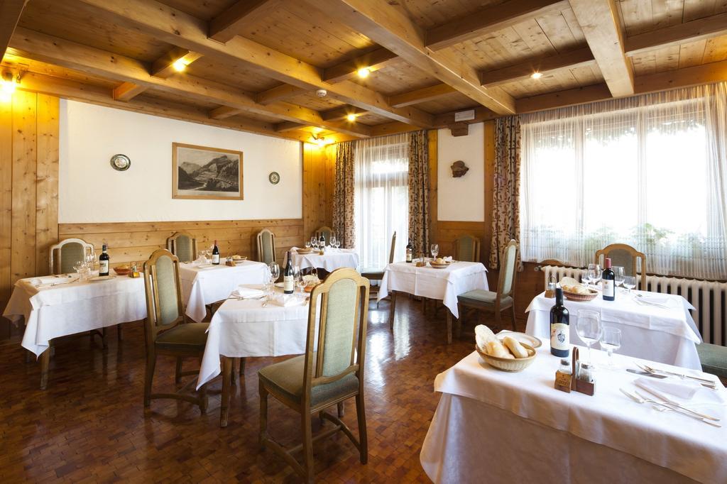 Hotel Bellaria - Cortina D'Ampezzo Bagian luar foto