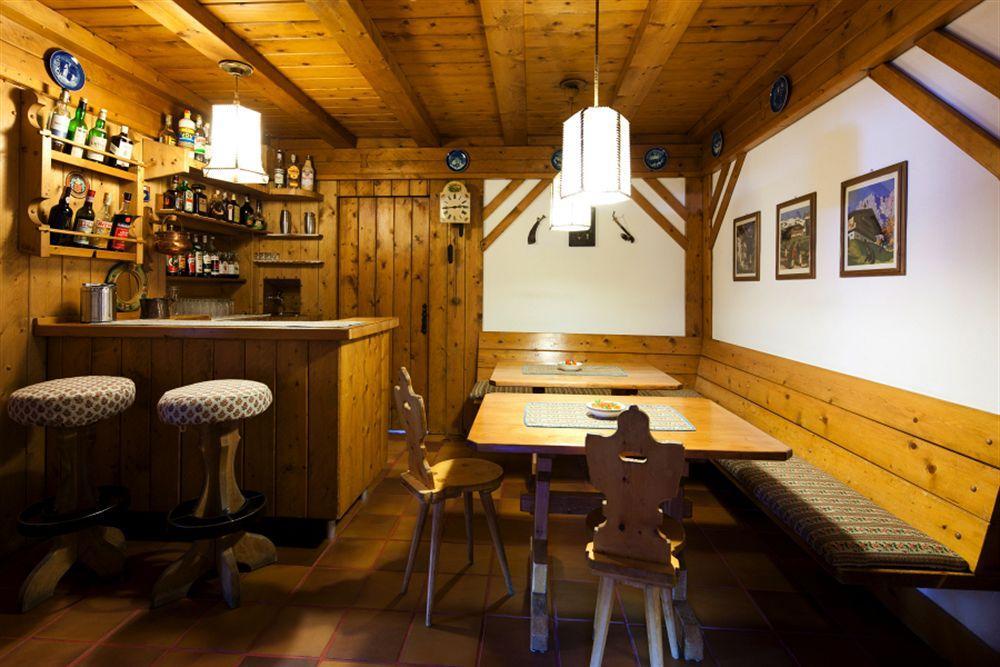 Hotel Bellaria - Cortina D'Ampezzo Bagian luar foto