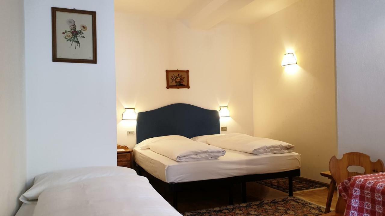 Hotel Bellaria - Cortina D'Ampezzo Bagian luar foto
